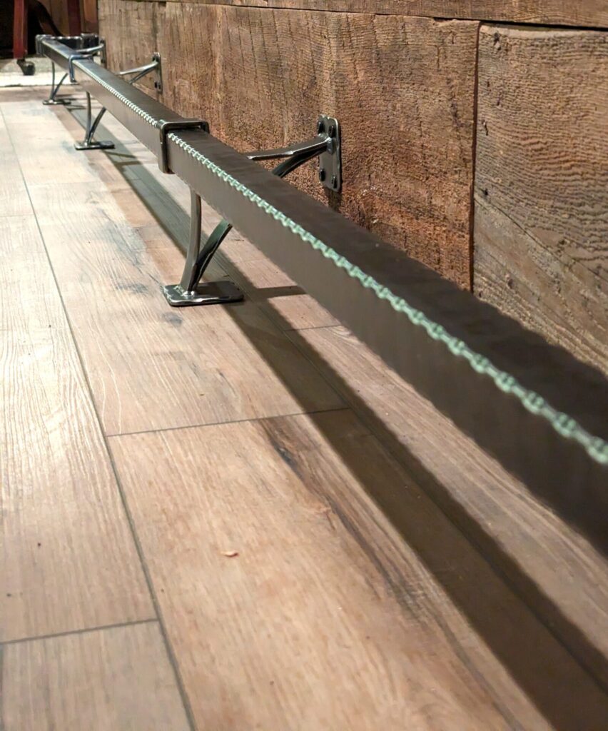 FOOT RAIL